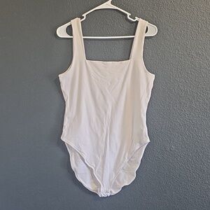 💜Old Navy White Bodysuit
